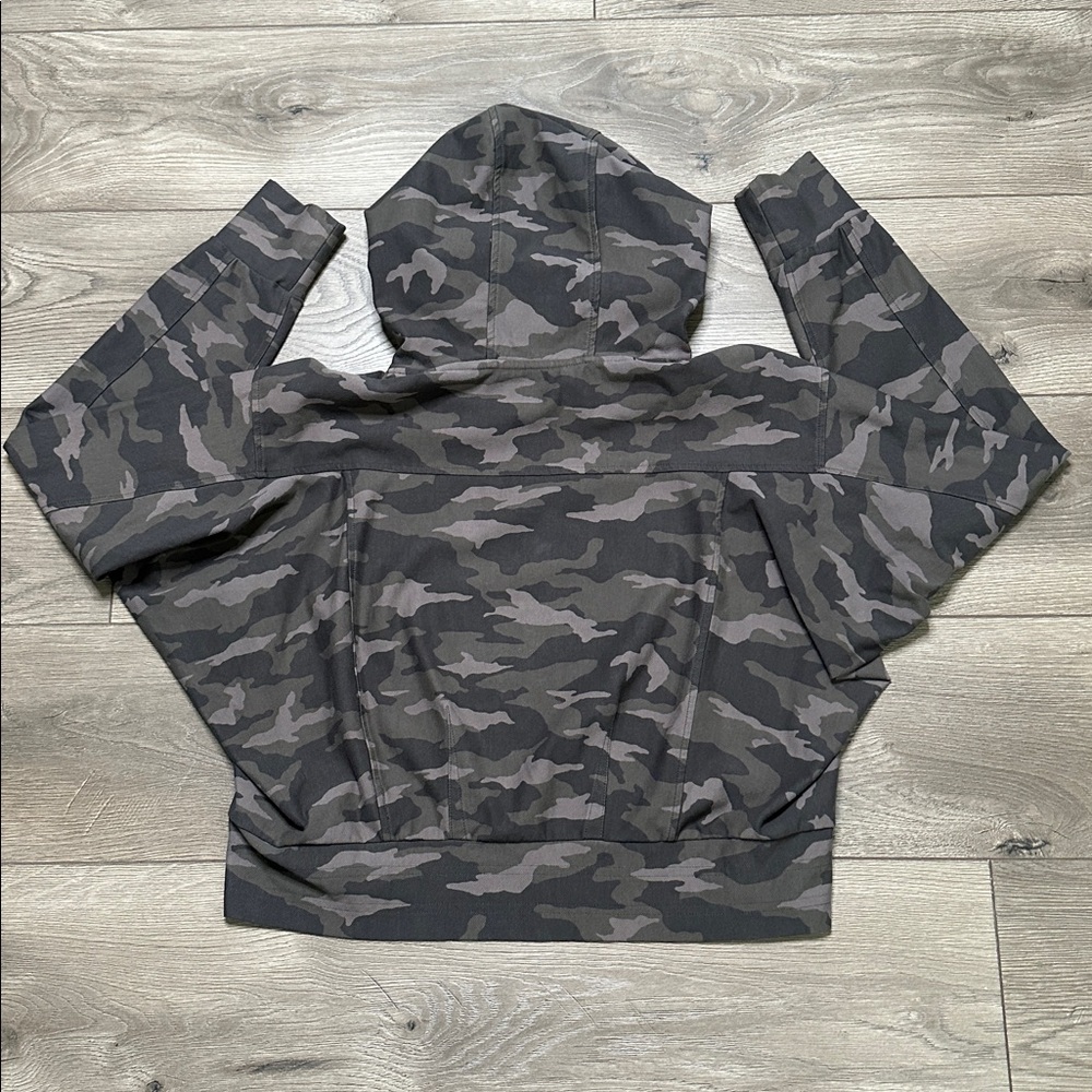 Athleta Farallon‎ Pullover Hoodie Green Camo Size Small/Medium - Picture 7 of 14